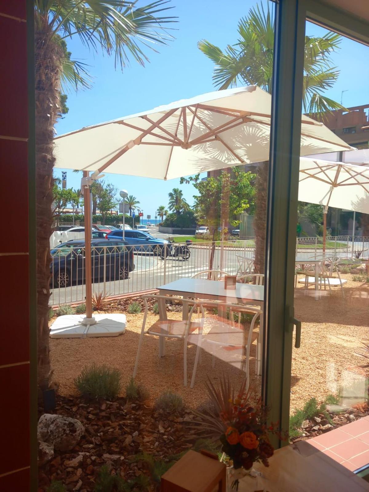 Terra Aurea Aparthotel Salou Eksteriør billede